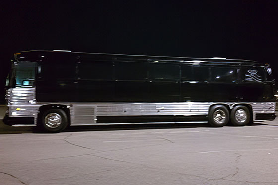 broad party bus exterior